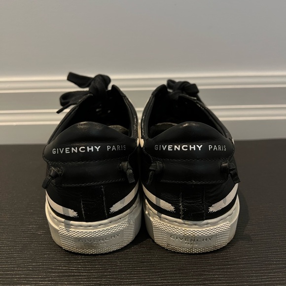 Givenchy Black/White leather low top sneakers - Picture 4 of 5